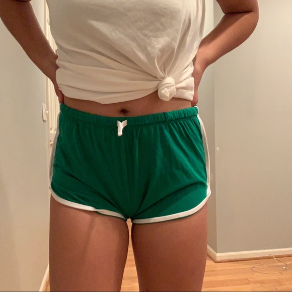 ASOS green with white stripe gym shorts - Picture 2 of 5